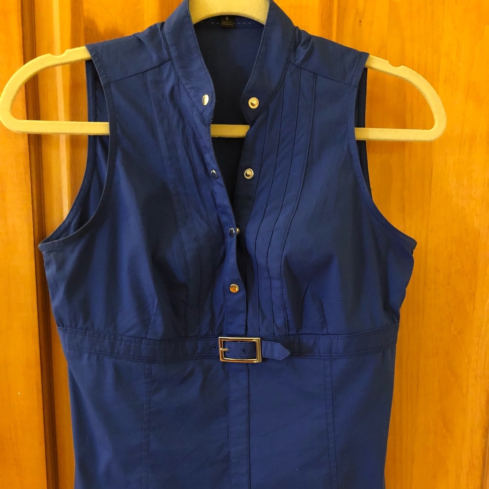 Express buckle top